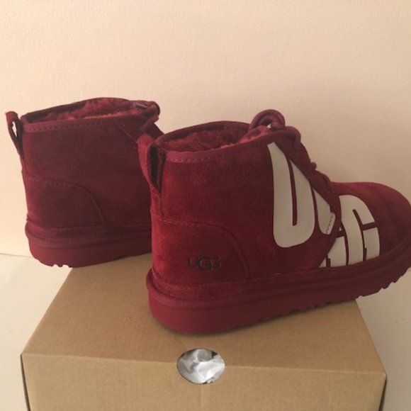 UGG Neumel Suede Leather Red Chopd Split Chukka Boot. Size: 7, 8 - Picture 9 of 14